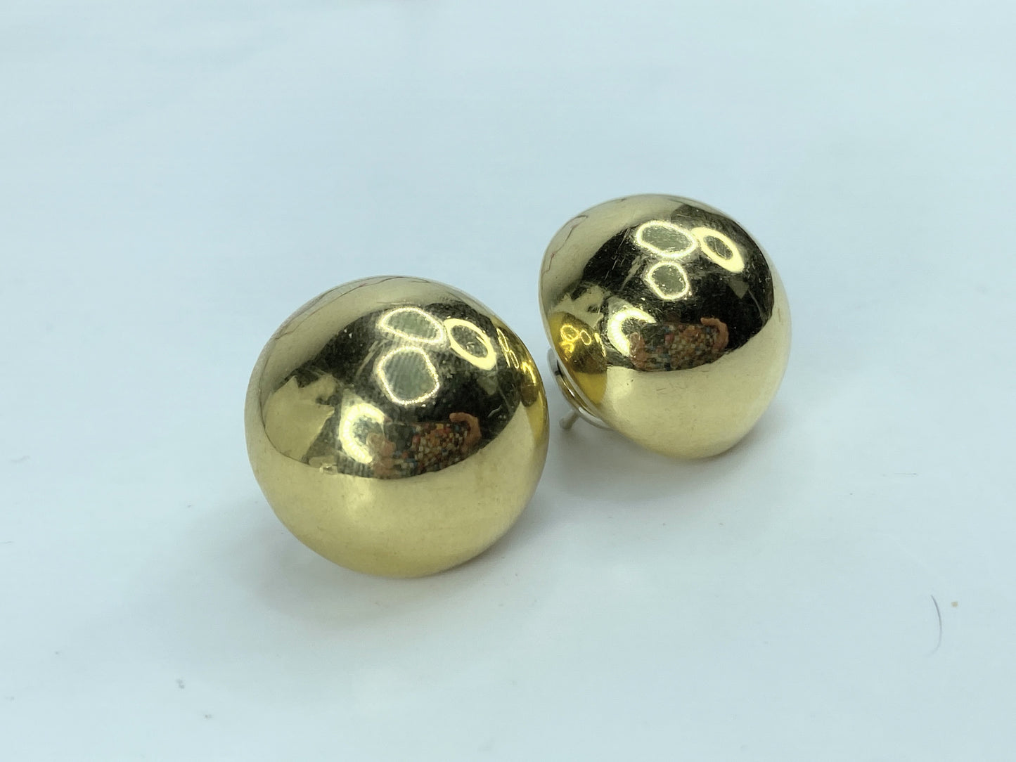 18K yellow gold button dome French back clip on earrings 10.4g JR1023