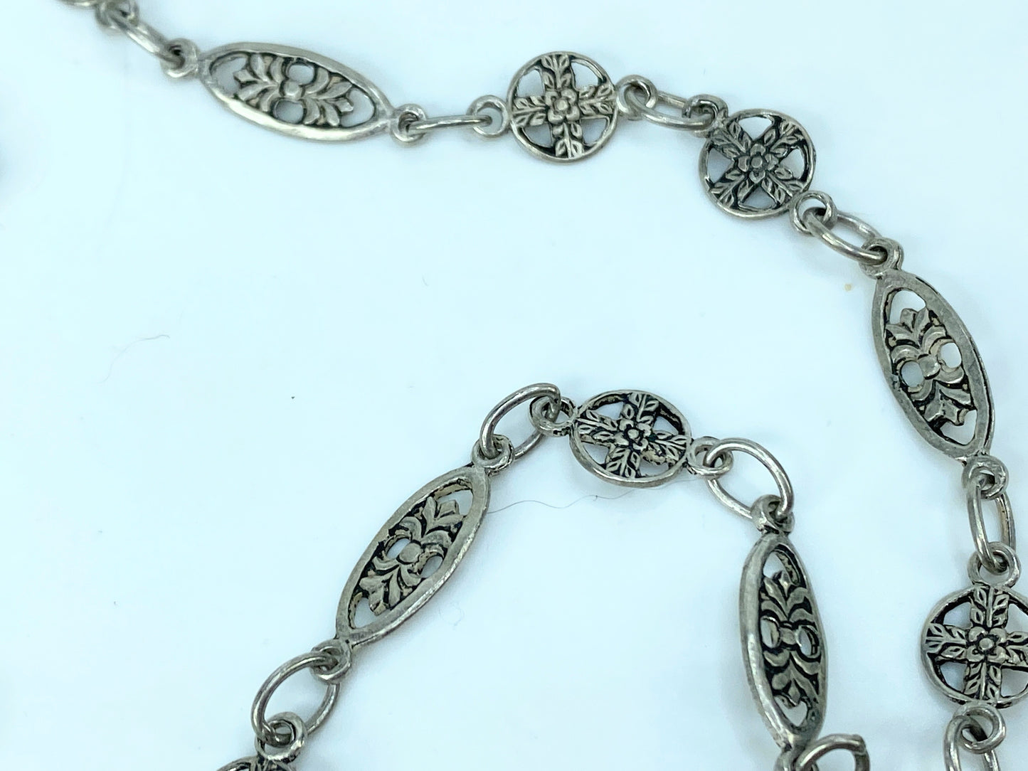 Sajen Aztec Face with Headdress Garnet gem ornate filigree link necklace JR1029