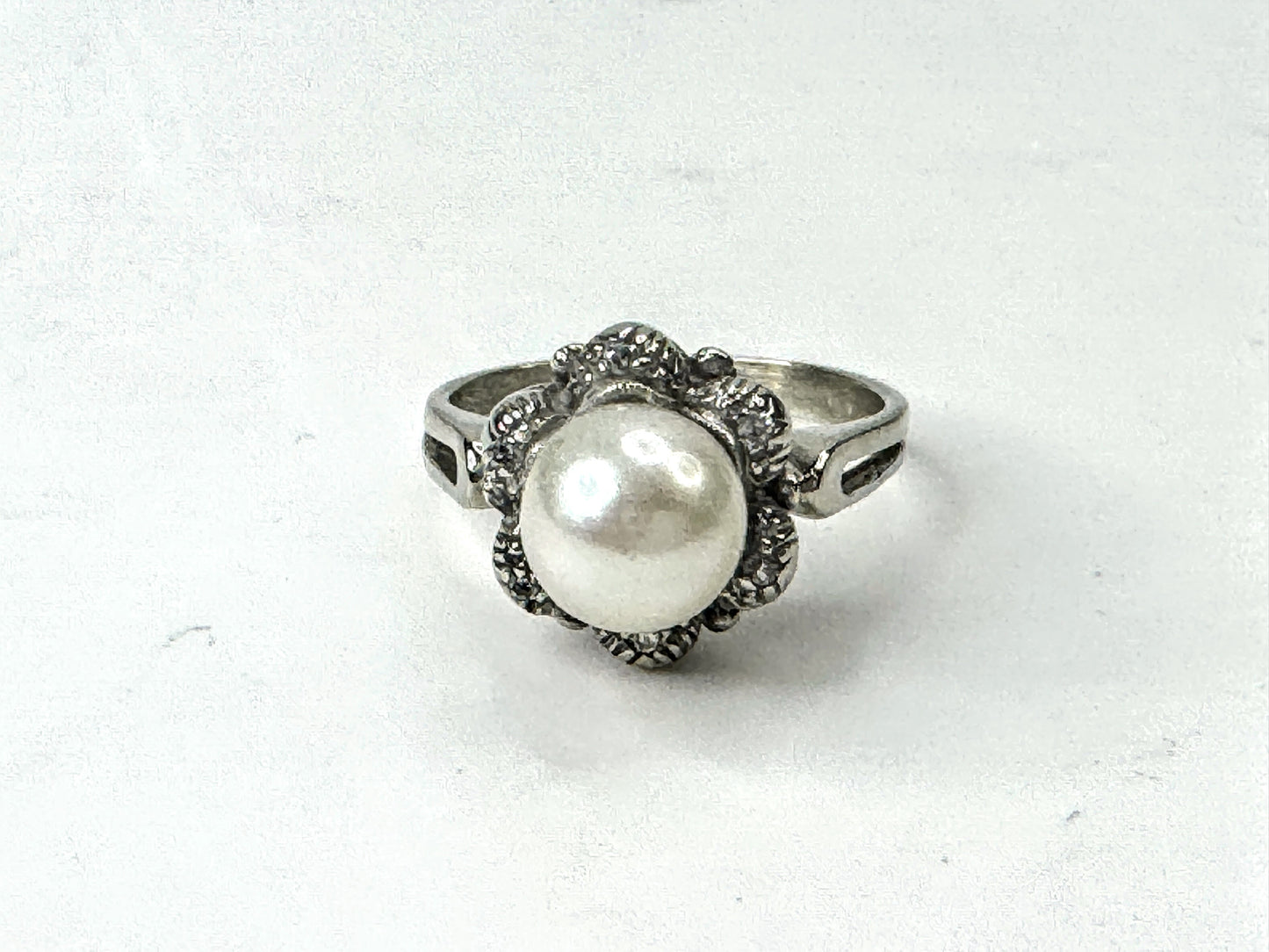 Antique 18K White Gold Pearl Diamond Accent Ring Edwardian Style Sz 5 JR1676