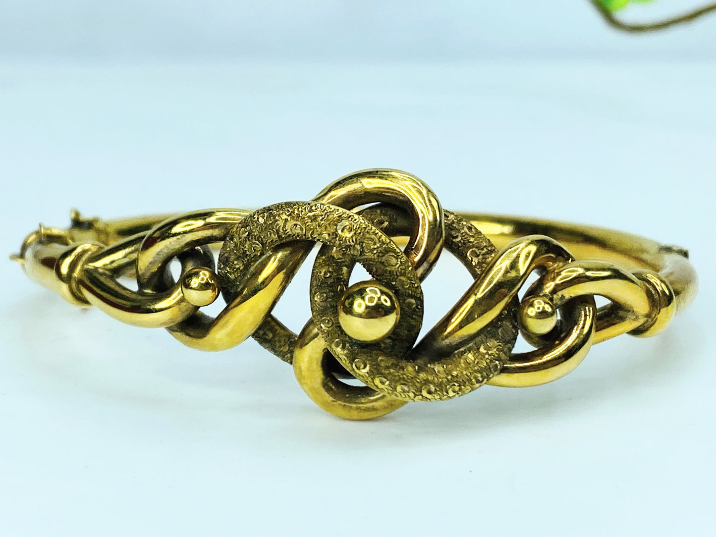 Antique 9ct Gold Textured Lovers Knot Bangle Bracelet in original box JR1031