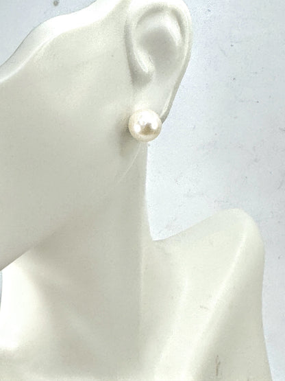 Mid-Century 14K Yellow Gold 8.2mm Fine Akoya Pearl Stud Earrings Pair JR1680