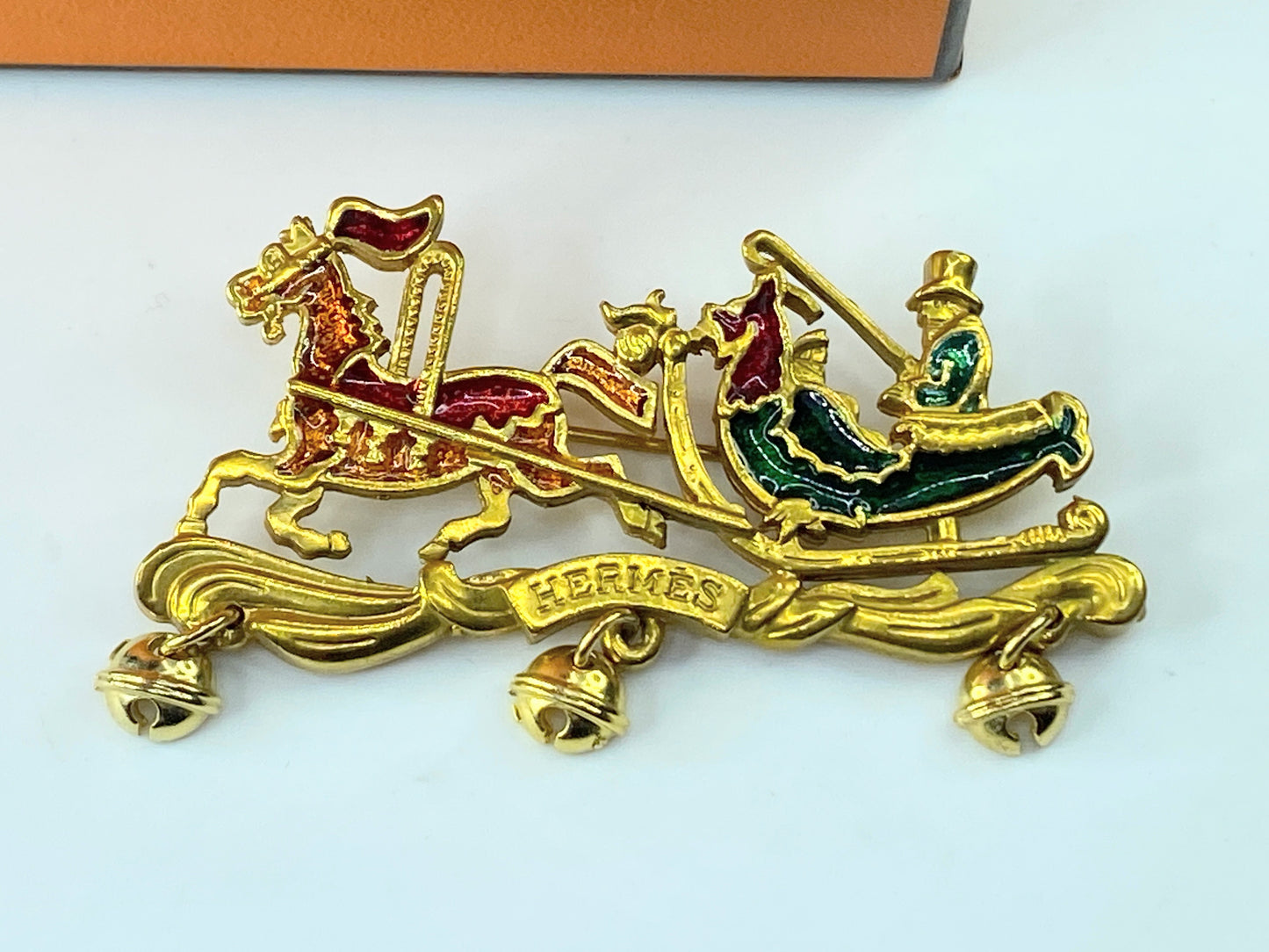 Hermès Carriage Red Golden Green Orange emerald brooch 2.75" GS411