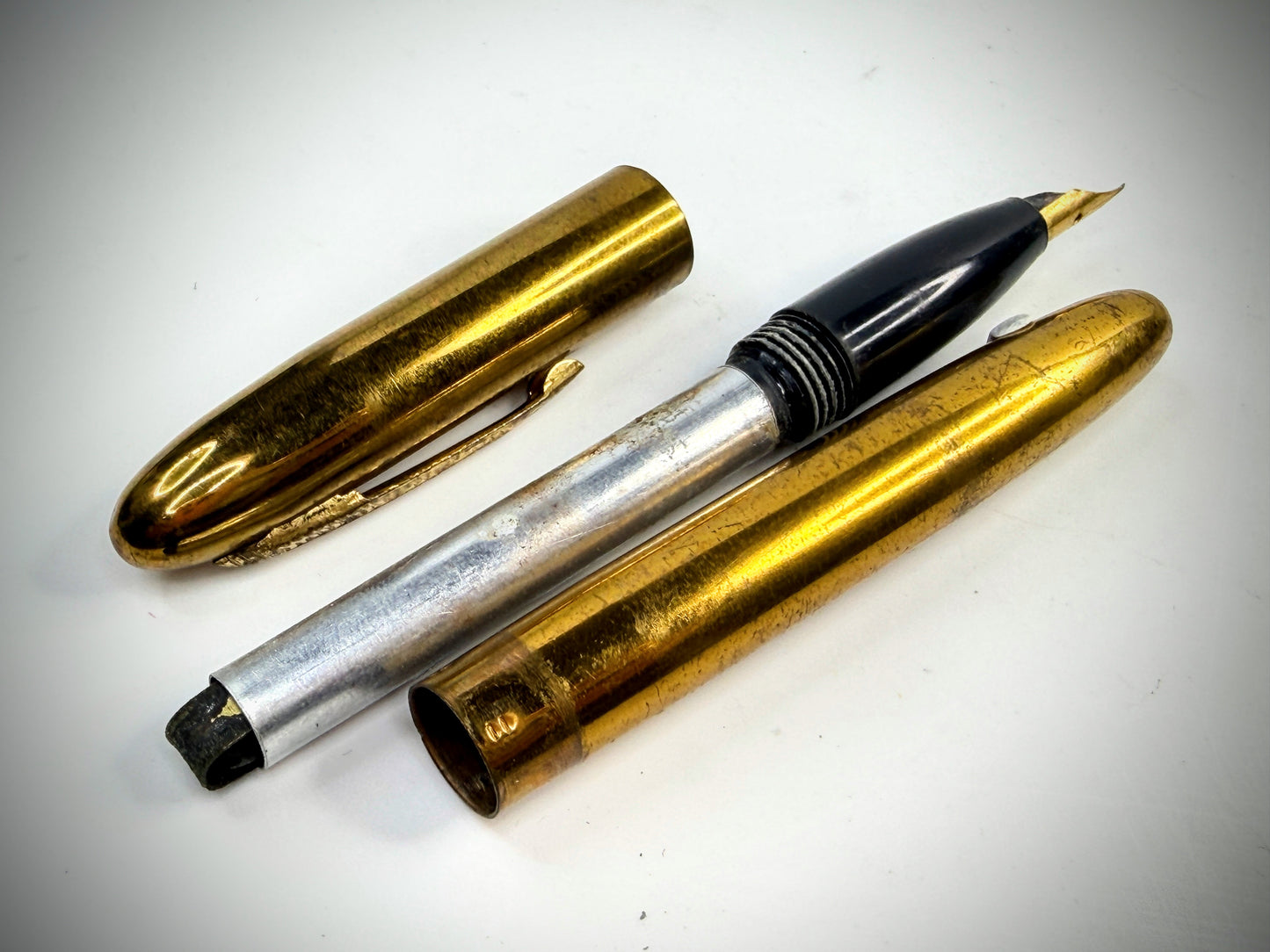 Vintage Parker Rudoka Gold Tone Fountain Pen Medium Nib 1950s SS306
