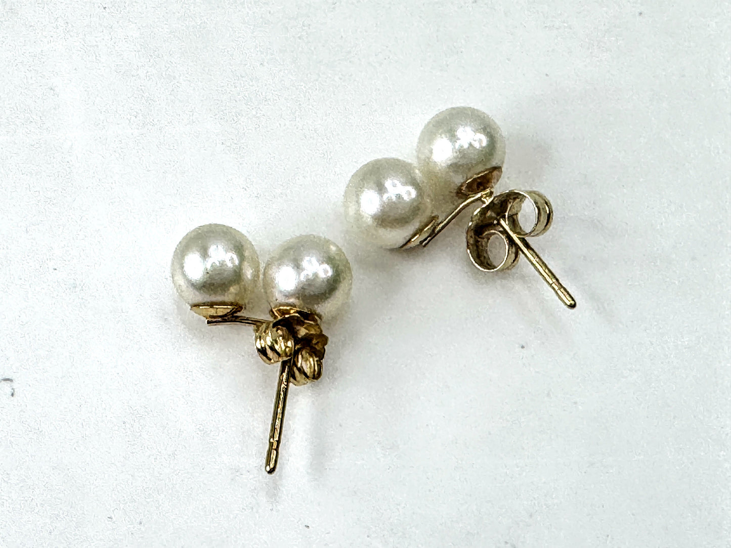Vintage Mid-Century 14K Yellow Gold Double Pearl Stud Earrings Pair JR1684