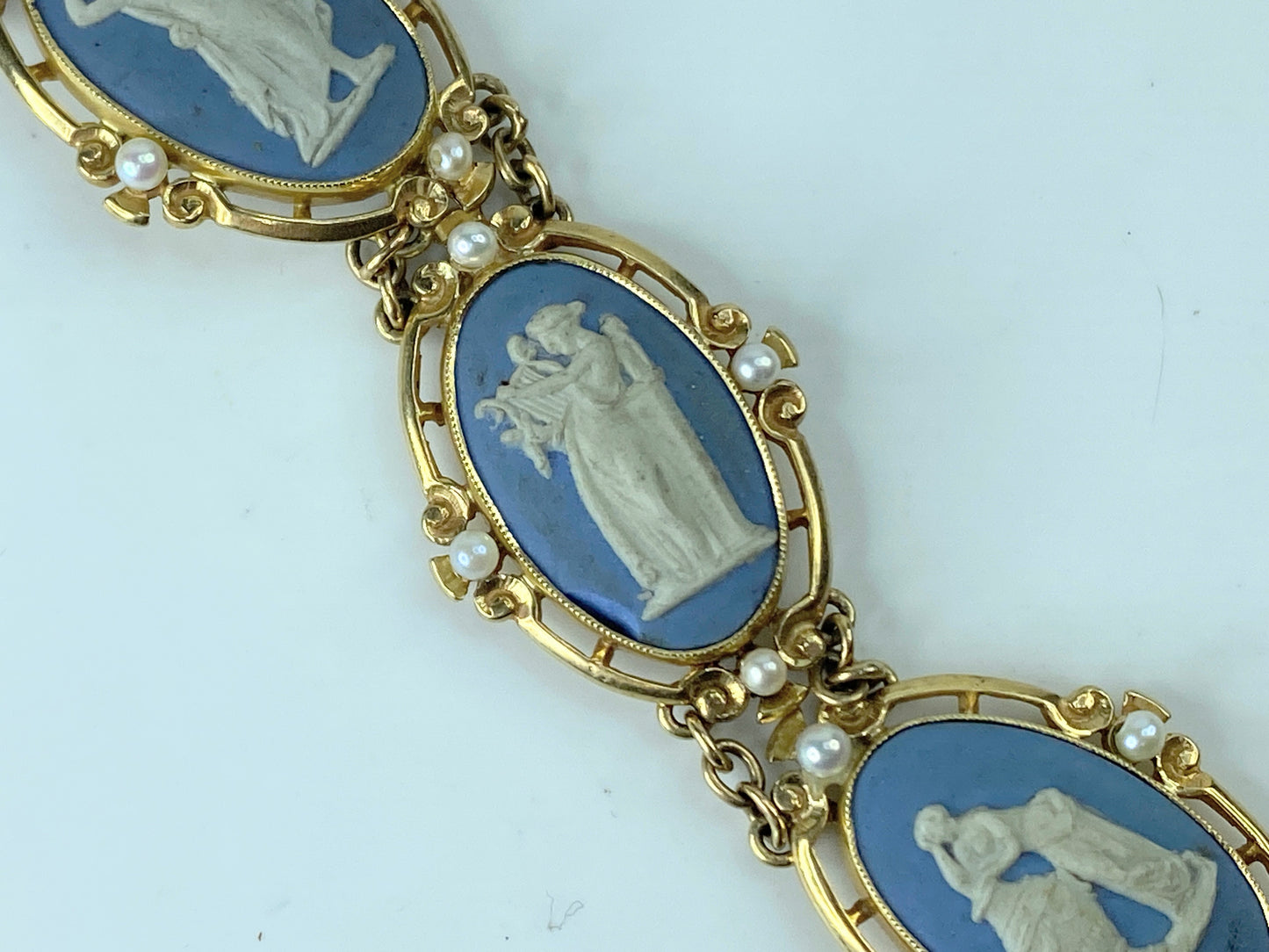 Art Deco England 14K Wedgewood Cameo White Jasper Seed pearl bracelet 7.5" JR377