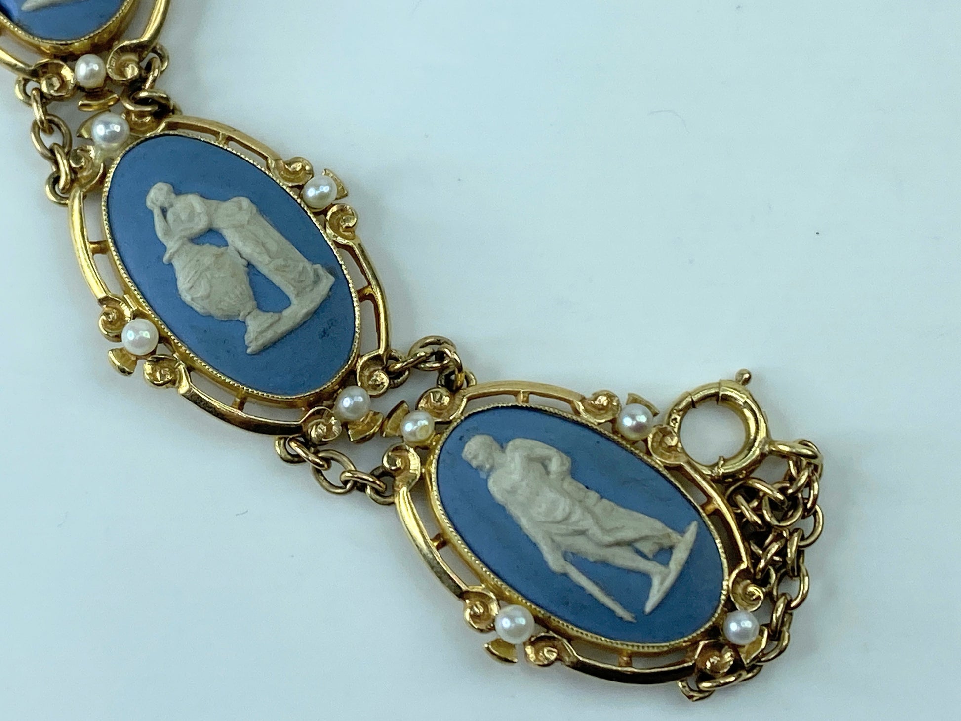 Art Deco England 14K Wedgewood Cameo White Jasper Seed pearl bracelet 7.5" JR377