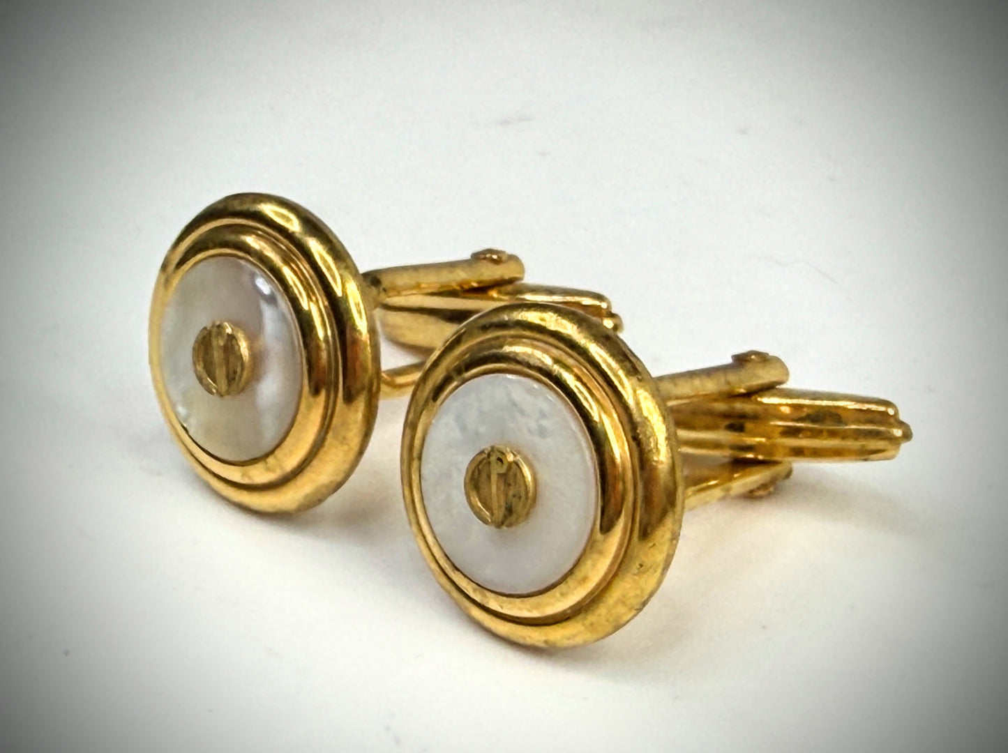 Vintage Dunhill Mother of Pearl Gold Tone Cufflinks Round SS314