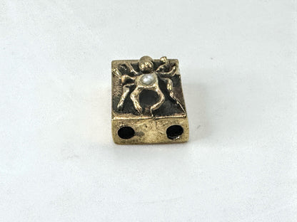 Antique 14K Gold Pearl Spider Slide Charm Bead Pendant Bracelet JR1687