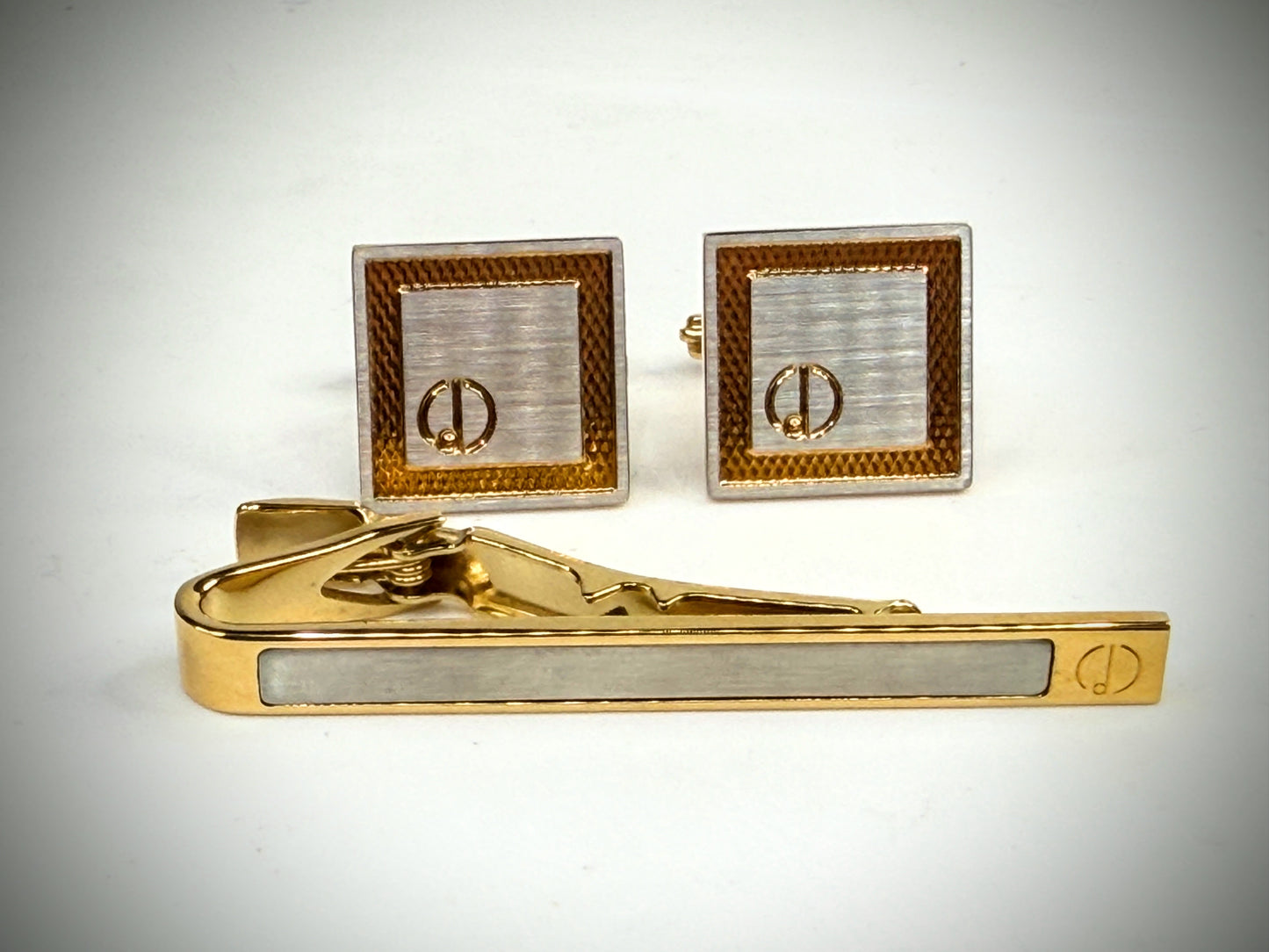 Vintage Dunhill Gold Tone Two Tone Square Cufflinks & Tie Bar Set SS315