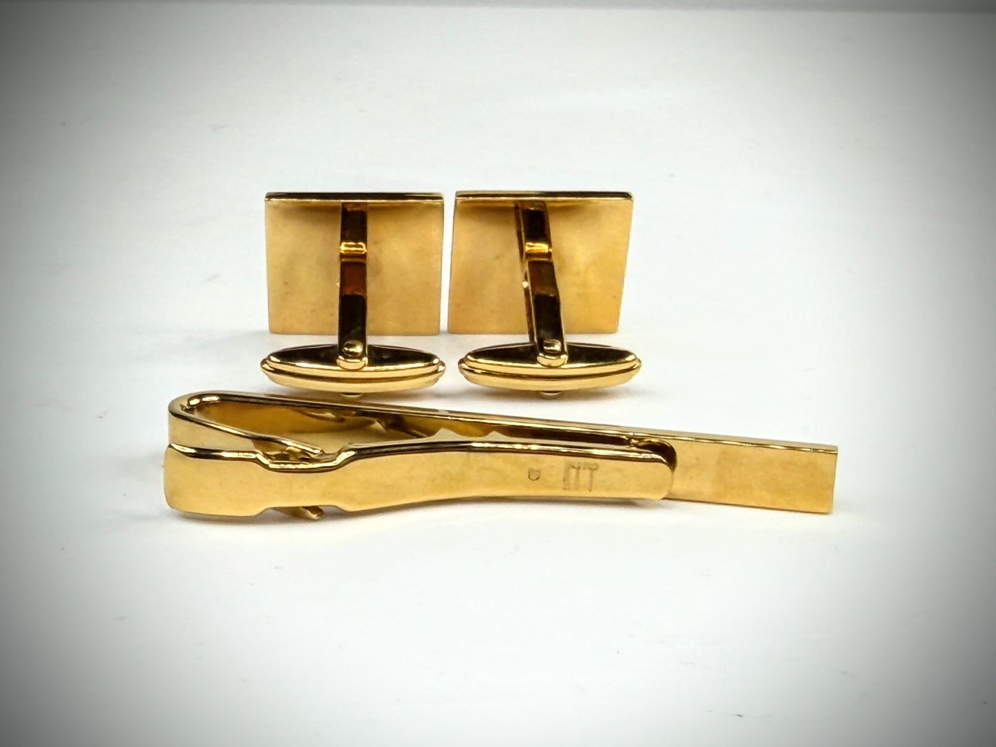 Vintage Dunhill Gold Tone Two Tone Square Cufflinks & Tie Bar Set SS315