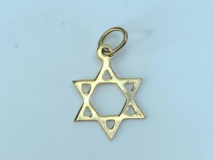 Jewish Jewelry Pendant, Star of David Mini Classic Charm Pendant 14k Gold JR9364