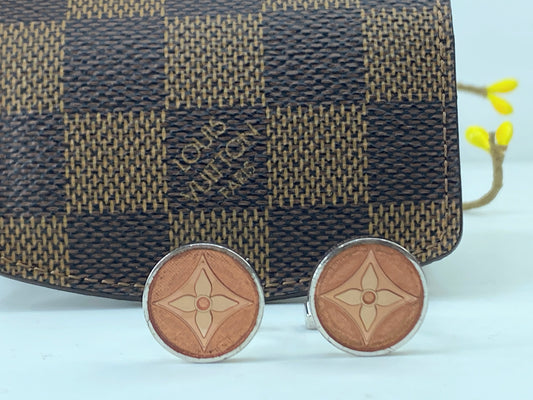Louis Vuitton Boutons De Manchette Fleur Monogram Cuffs + Damier Case GS414