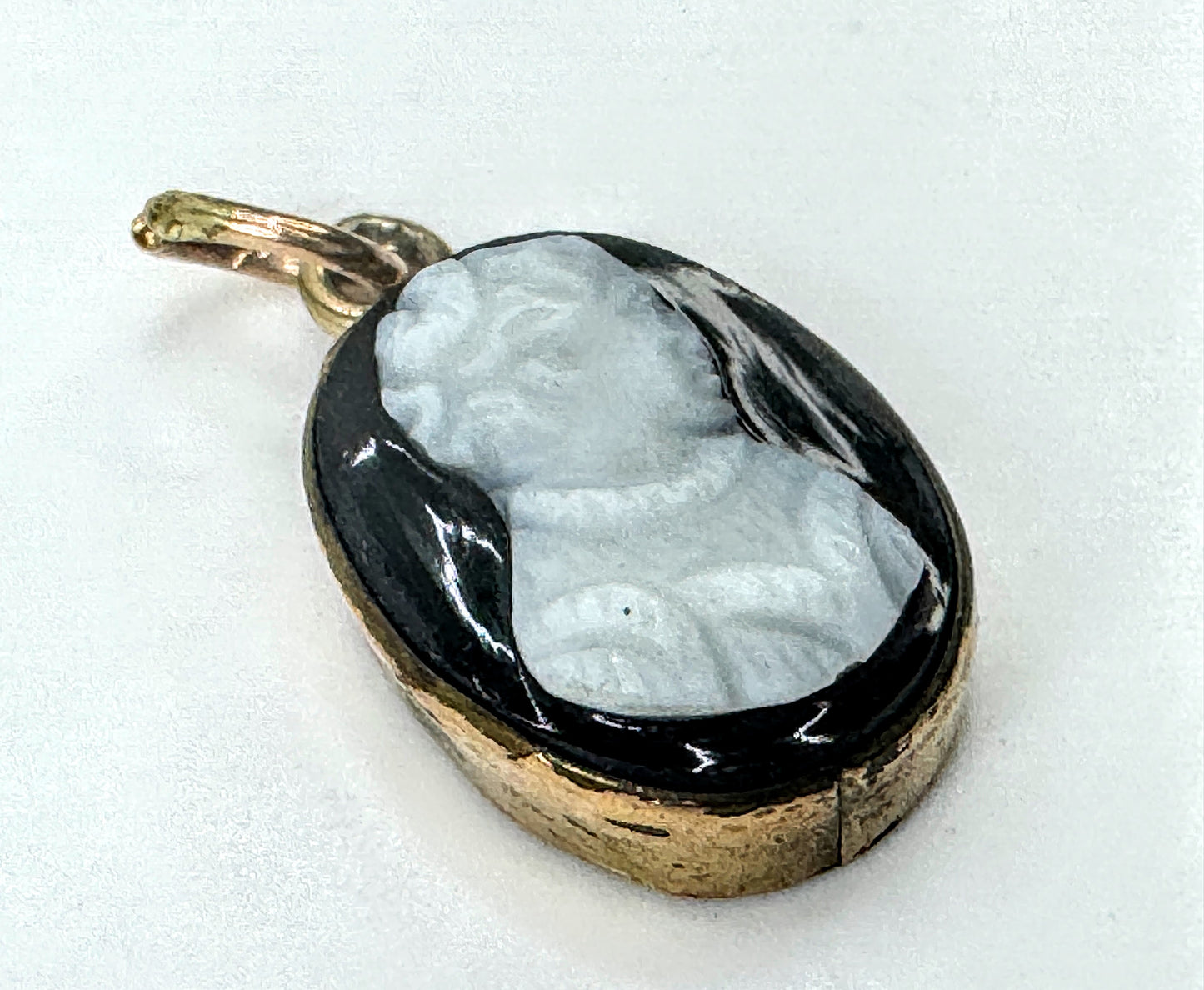10K Yellow Gold Black Onyx Cameo Oval Pendant Charm JR1690
