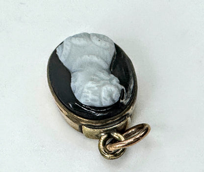 10K Yellow Gold Black Onyx Cameo Oval Pendant Charm JR1690