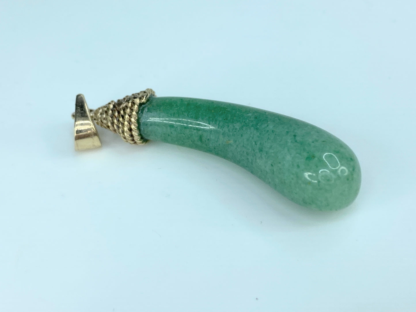 14K yellow gold Jadeite gourd shape wrapped bale pendant 5.5g 1 5/8" JR9920