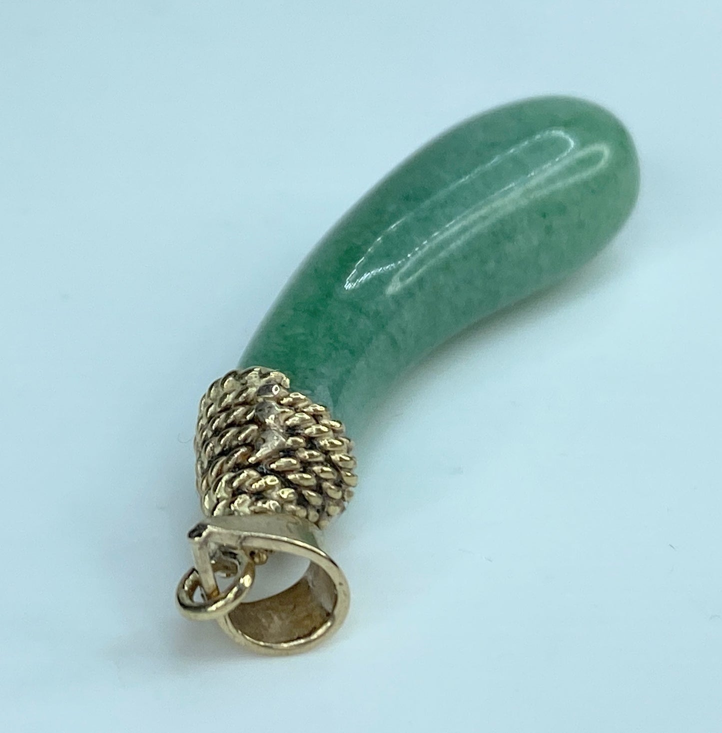 14K yellow gold Jadeite gourd shape wrapped bale pendant 5.5g 1 5/8" JR9920