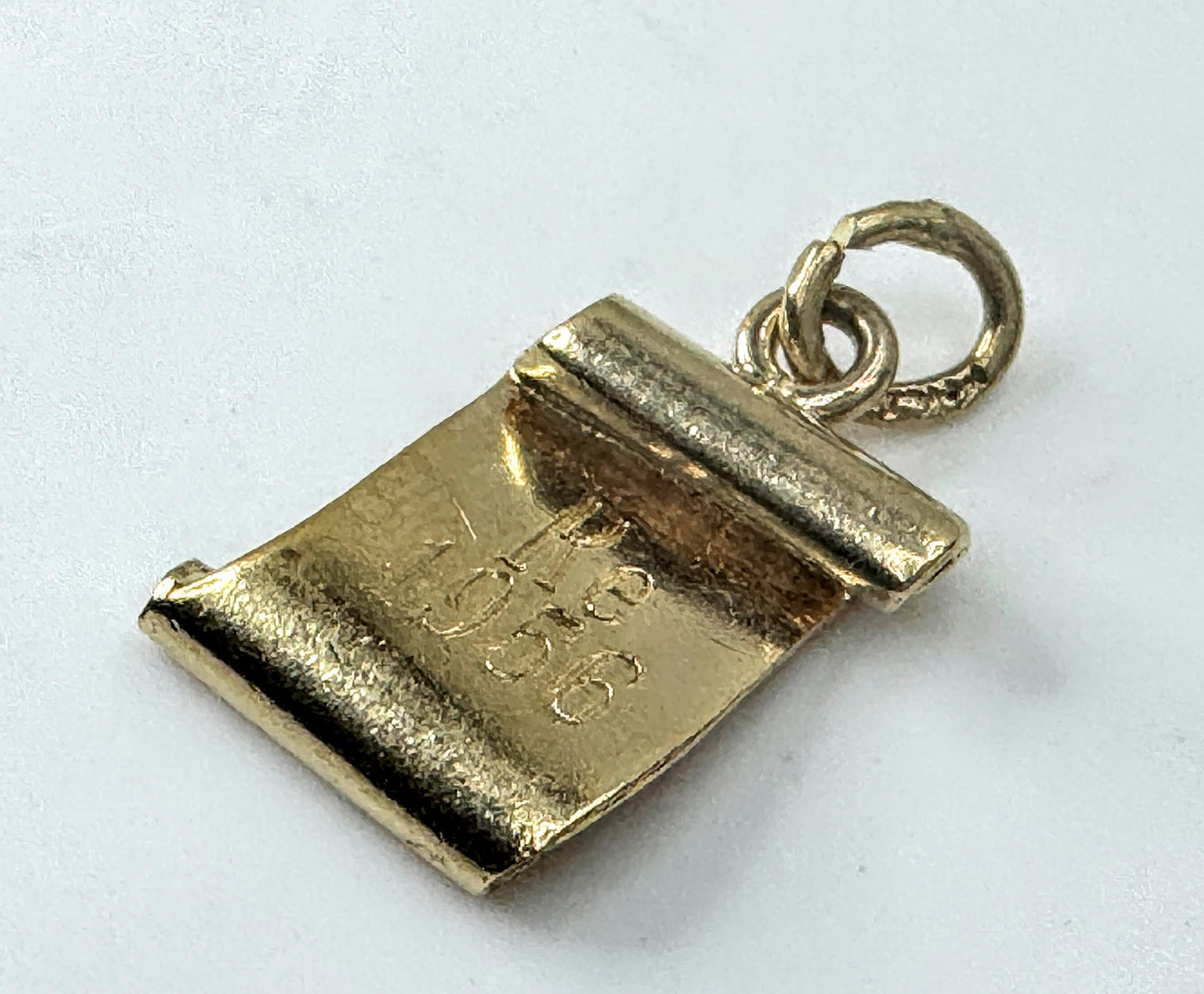 14K Gold Diploma Scroll Graduation Charm Pendant 1956 JR1694