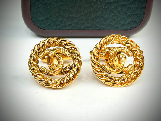 Vintage Chanel Gold Tone Round Logo Cufflinks SS322