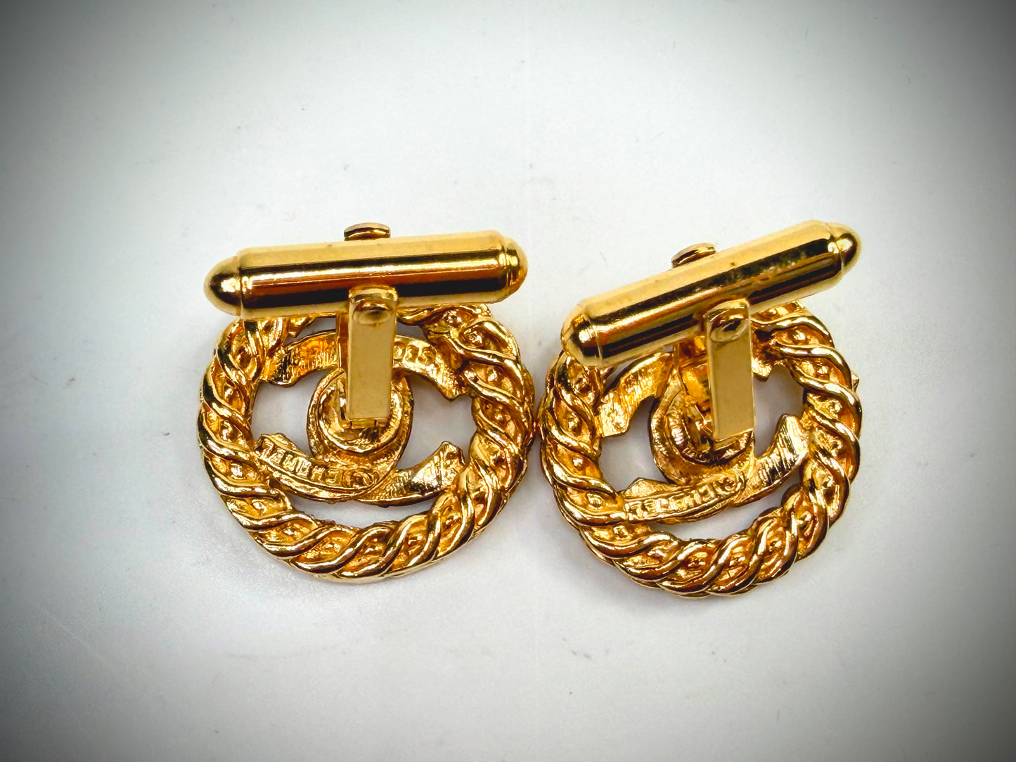 Vintage Chanel Gold Tone Round Logo Cufflinks SS322