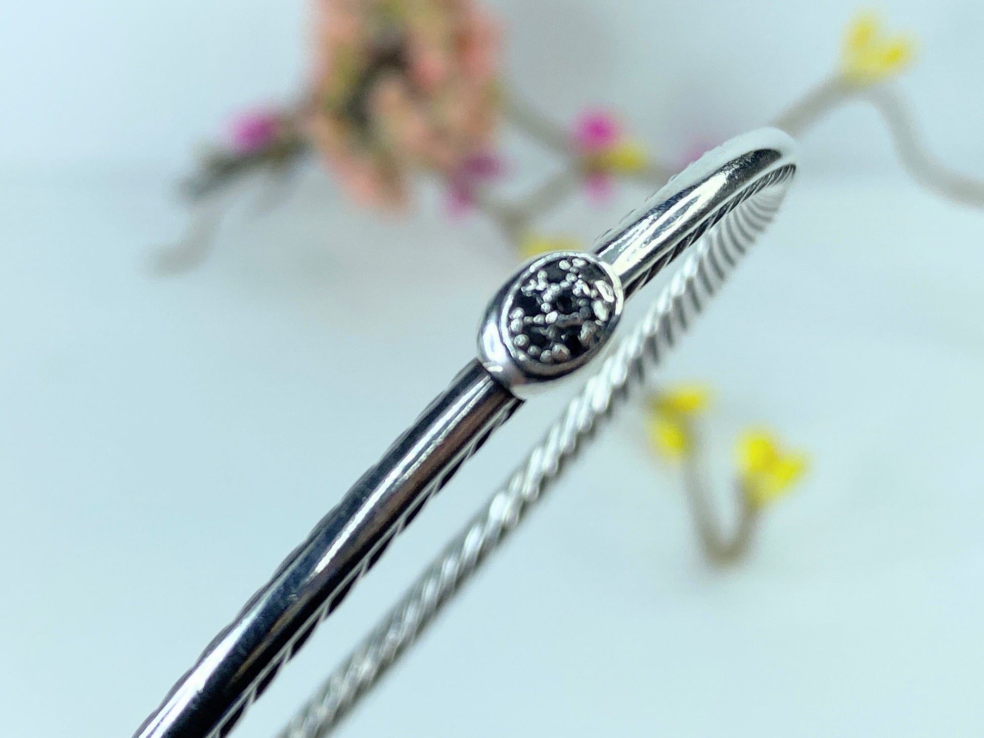 David Yurman Sterling Silver Pave Diamond 3mm Cable Wire Oval Bangle 7.5" JR376