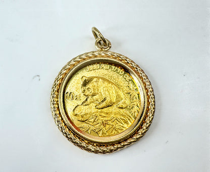 14K Gold 1999 Chinese Panda 1/10 oz Gold Coin Pendant Bezel 10 Yuan 4.7g JR1701