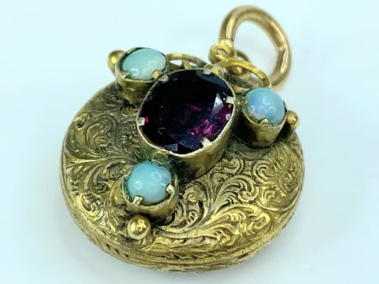 Antique Victorian 18 karat oval faceted Garnet Opal locket pendant 6.4g JR9929