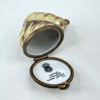 La Gloriette Limoges France Hand-Painted Porcelain Seashell Trinket Box A1033