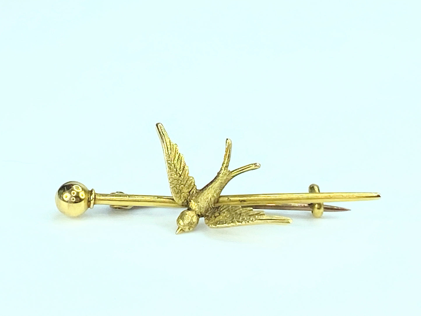 Early 20th century 15ct 3D Swallow Bird Bar brooch 3.2g JR9937