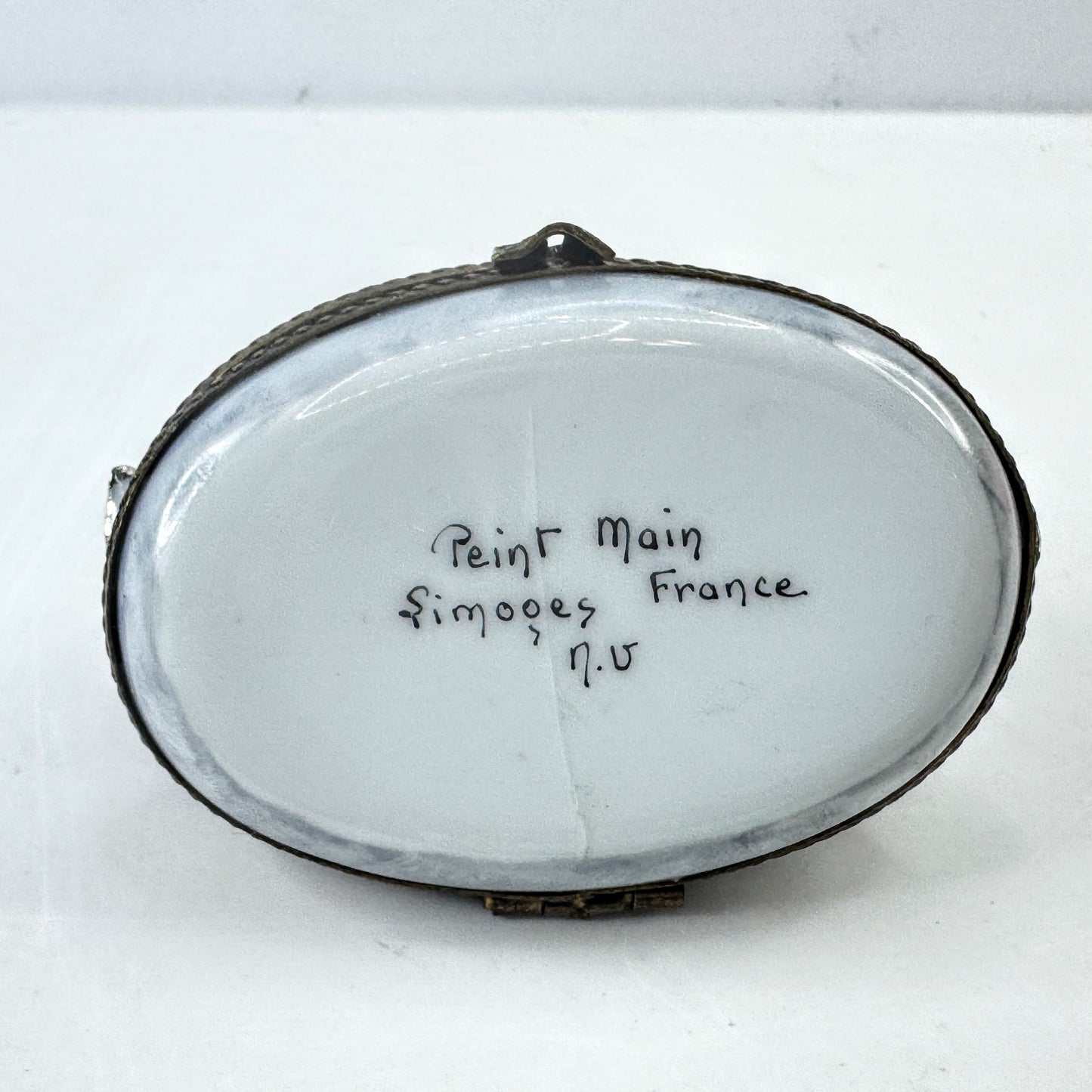 French Peint Main Taxi Porcelain Hinged Trinket Box Signed Limoges A1035