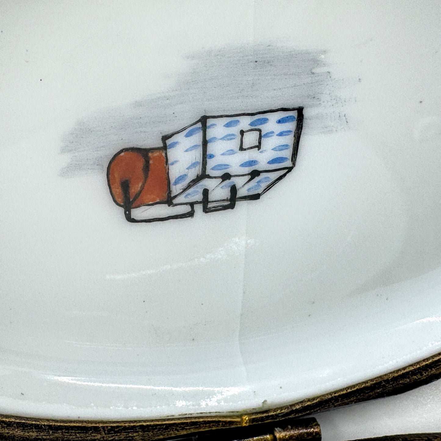French Peint Main Taxi Porcelain Hinged Trinket Box Signed Limoges A1035