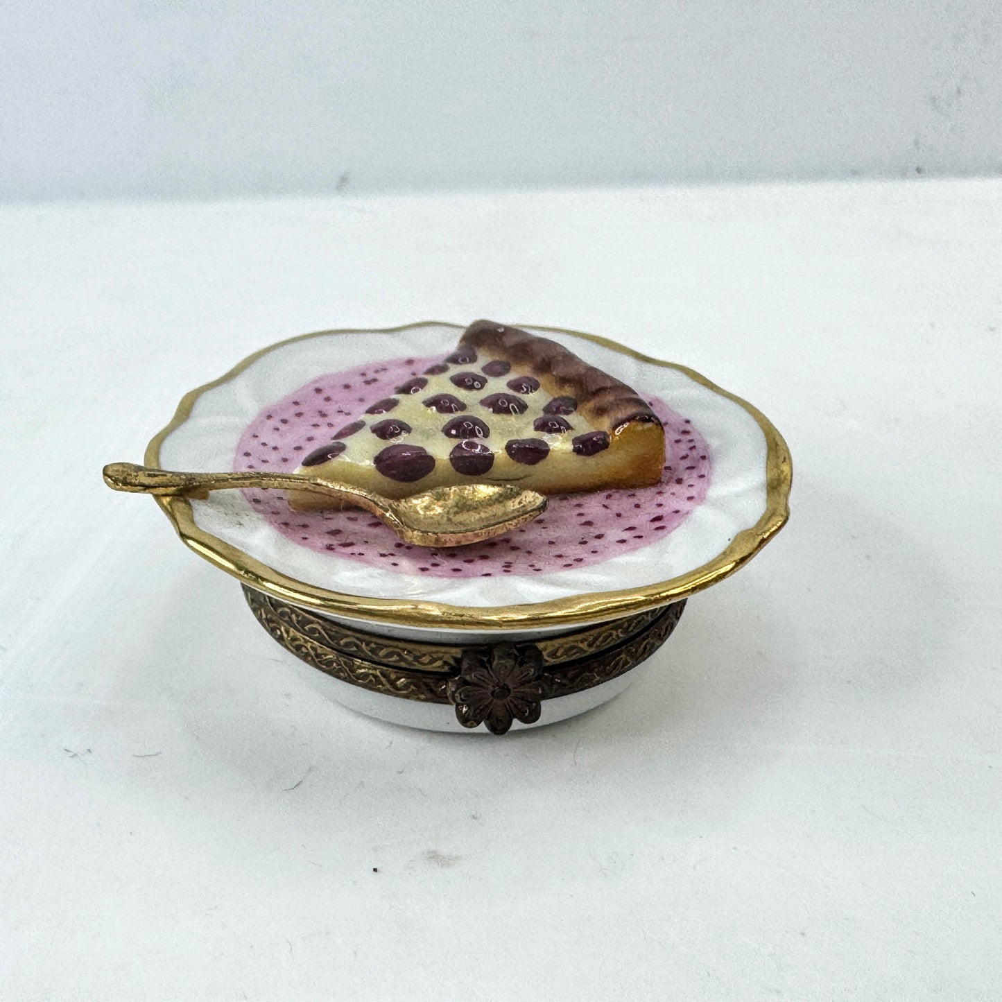 Vintage Limoges France Parry Vieille Berry Pie Slice Trinket Box A1036