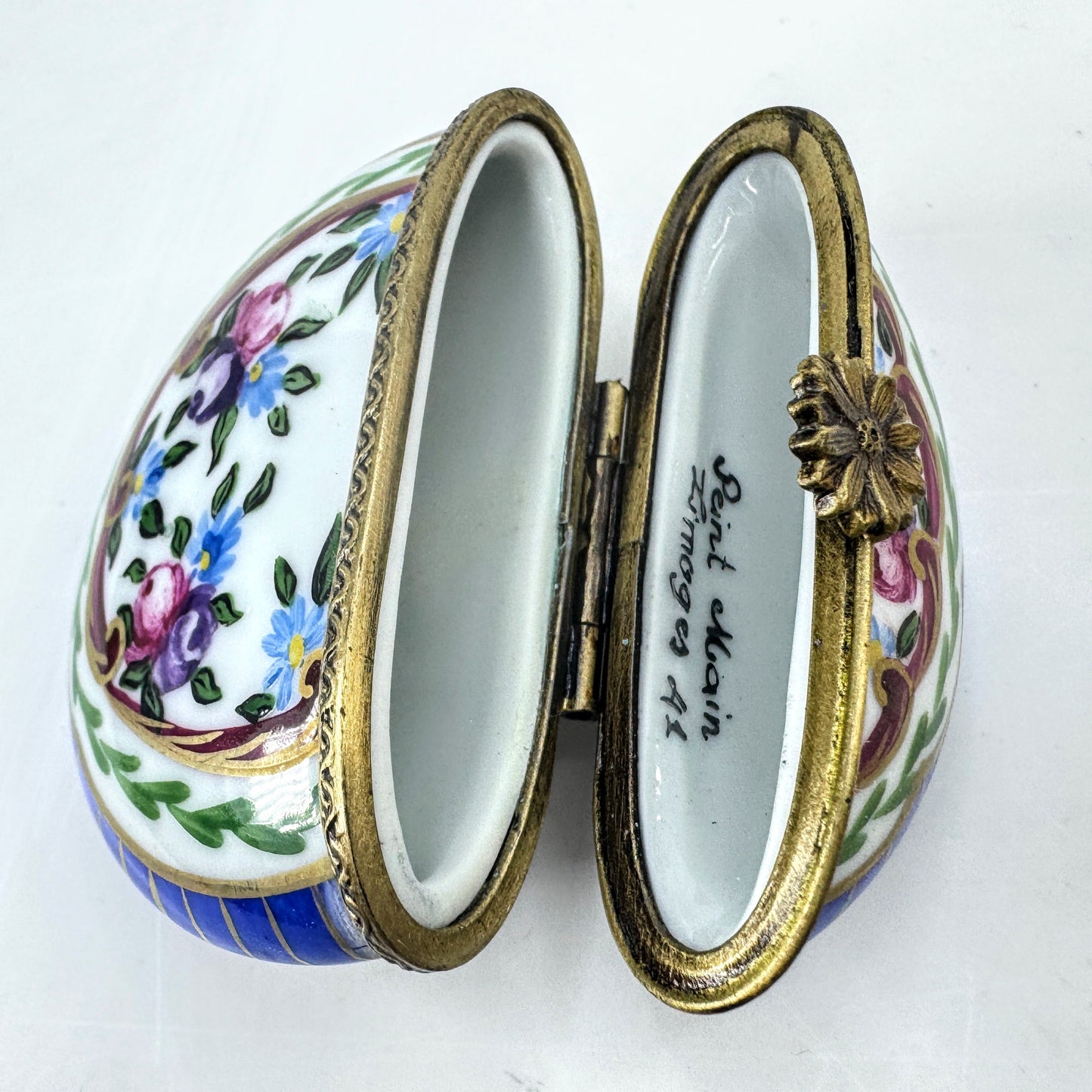 French Limoges Hand Painted Round Floral Trinket Box Blue Border A1038