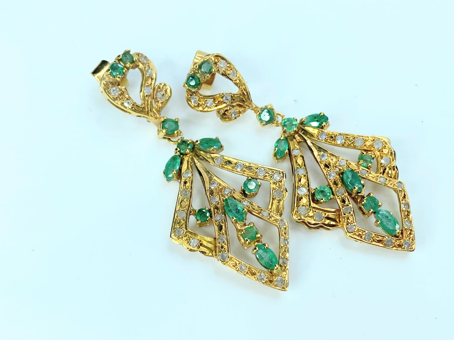 19KT yellow Gold 3.22ct Emerald Diamond Chandelier Earrings c1940 13.3g JR9340