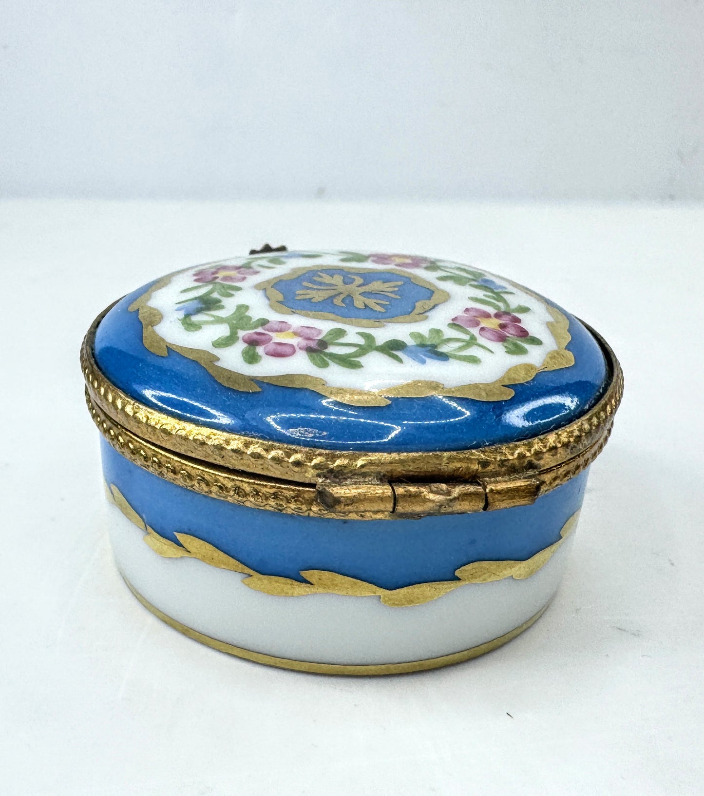 Limoges France Blue Floral Gold Gilt Round Porcelain Trinket Box A1041