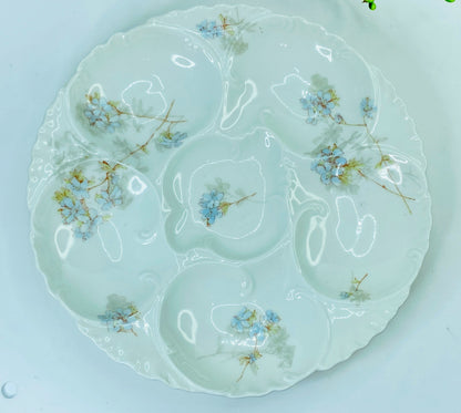 Porcelain Blue Flowers Oyster Plate Limoges, circa 1900 A441