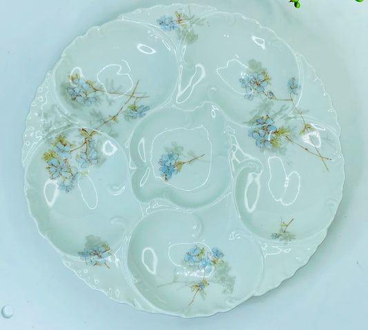 Porcelain Blue Flowers Oyster Plate Limoges, circa 1900 A441