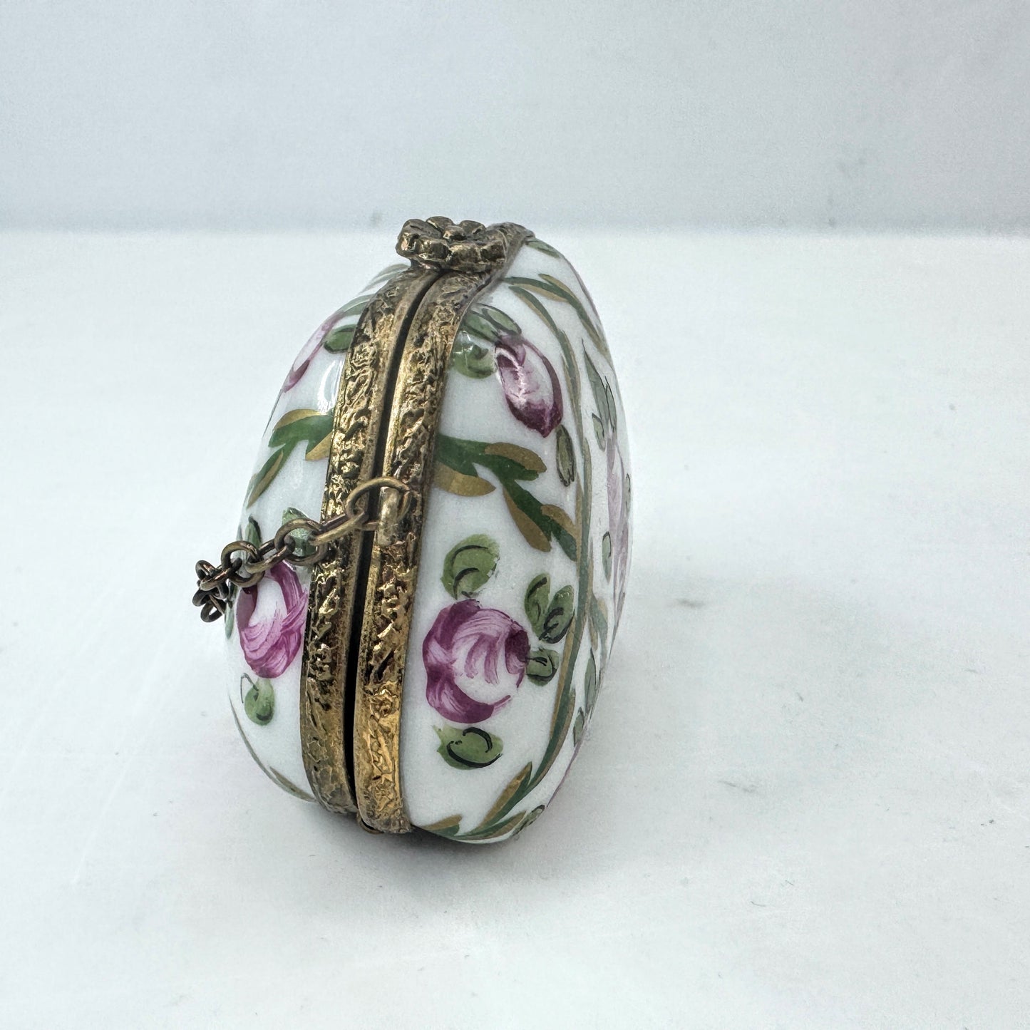 Vintage Hand Painted Limoges Porcelain Floral Purse Trinket Box A1042