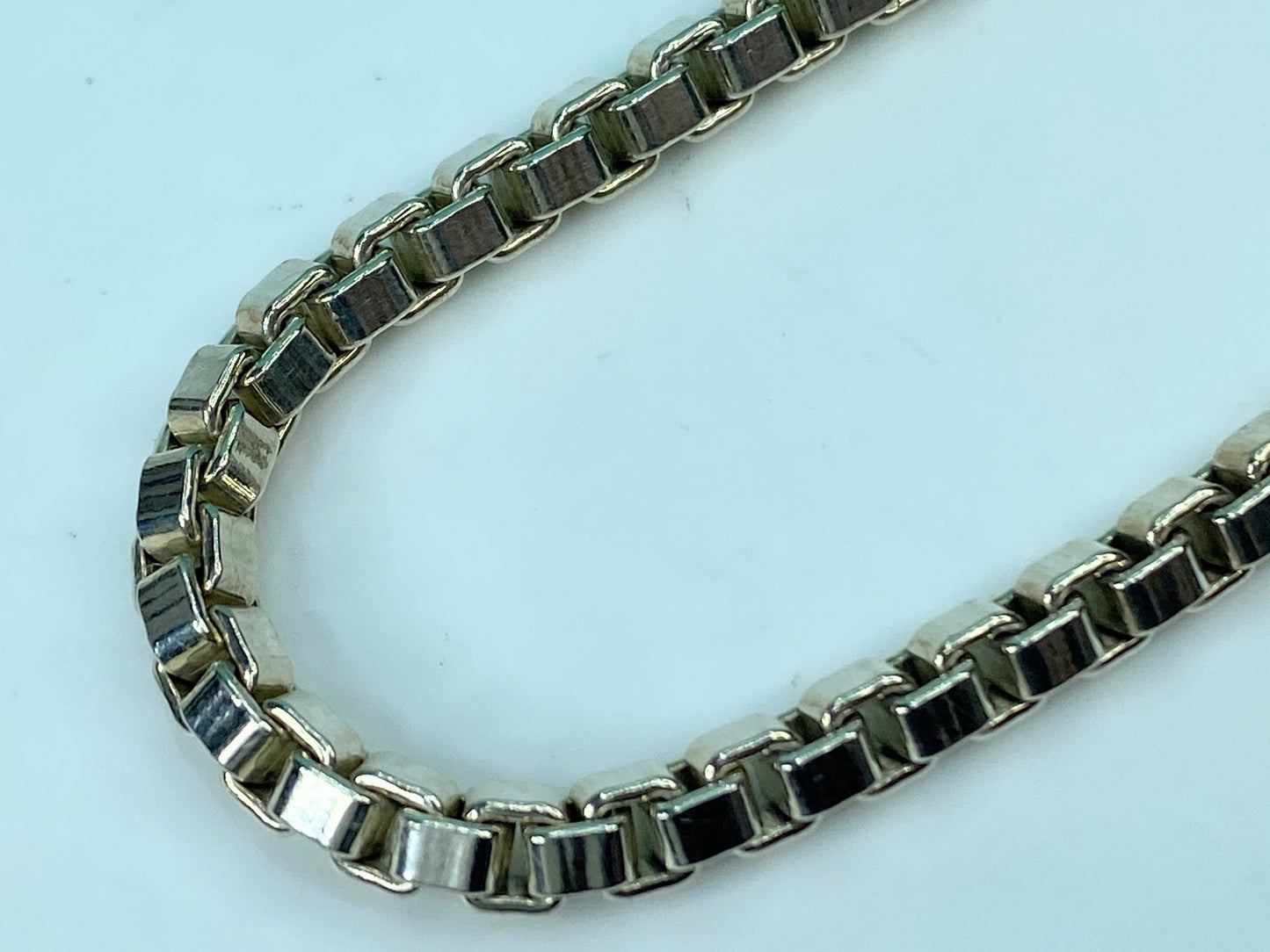 Tiffany & Co. Sterling Silver Venetian Box Chain Link Bracelet - Pouch JR704