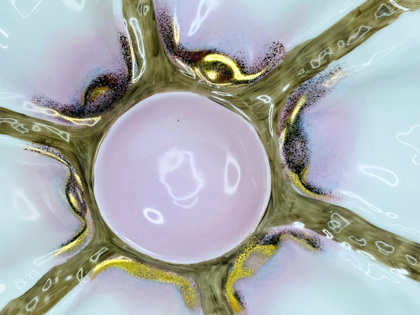 19th-century French majolica porcelain oyster plate  A444