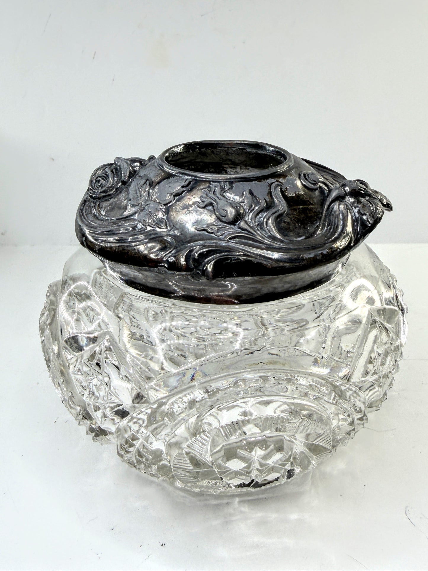 Victorian Cut Crystal Hair Receiver Silverplate Lid Repousse Art Nouveau A907