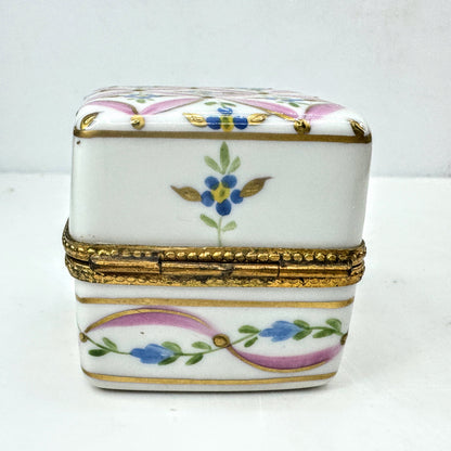 Limoges Hand Painted Porcelain Trinket Ring Box Forget-Me-Not Floral A1049
