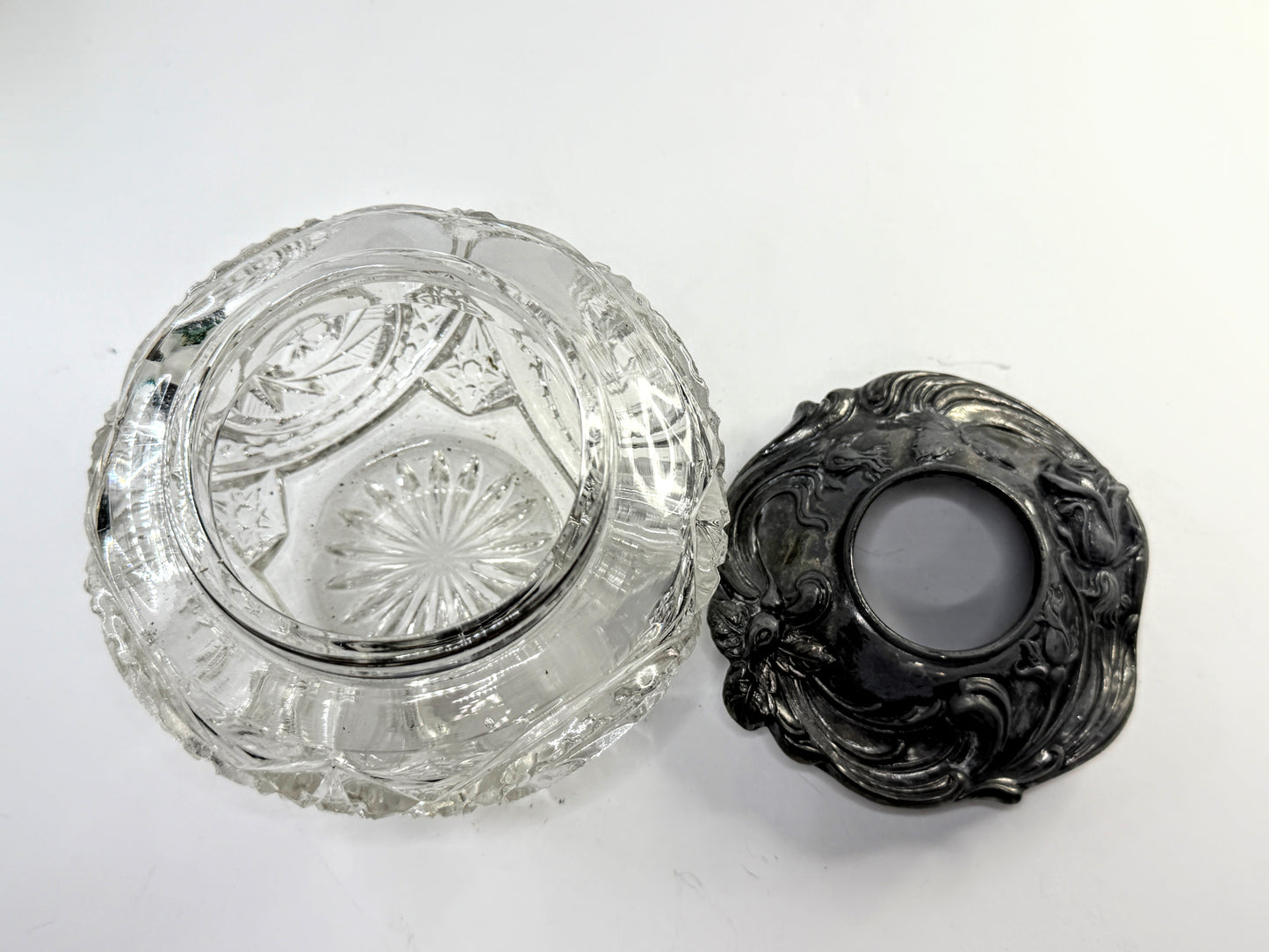 Victorian Cut Crystal Hair Receiver Silverplate Lid Repousse Art Nouveau A907
