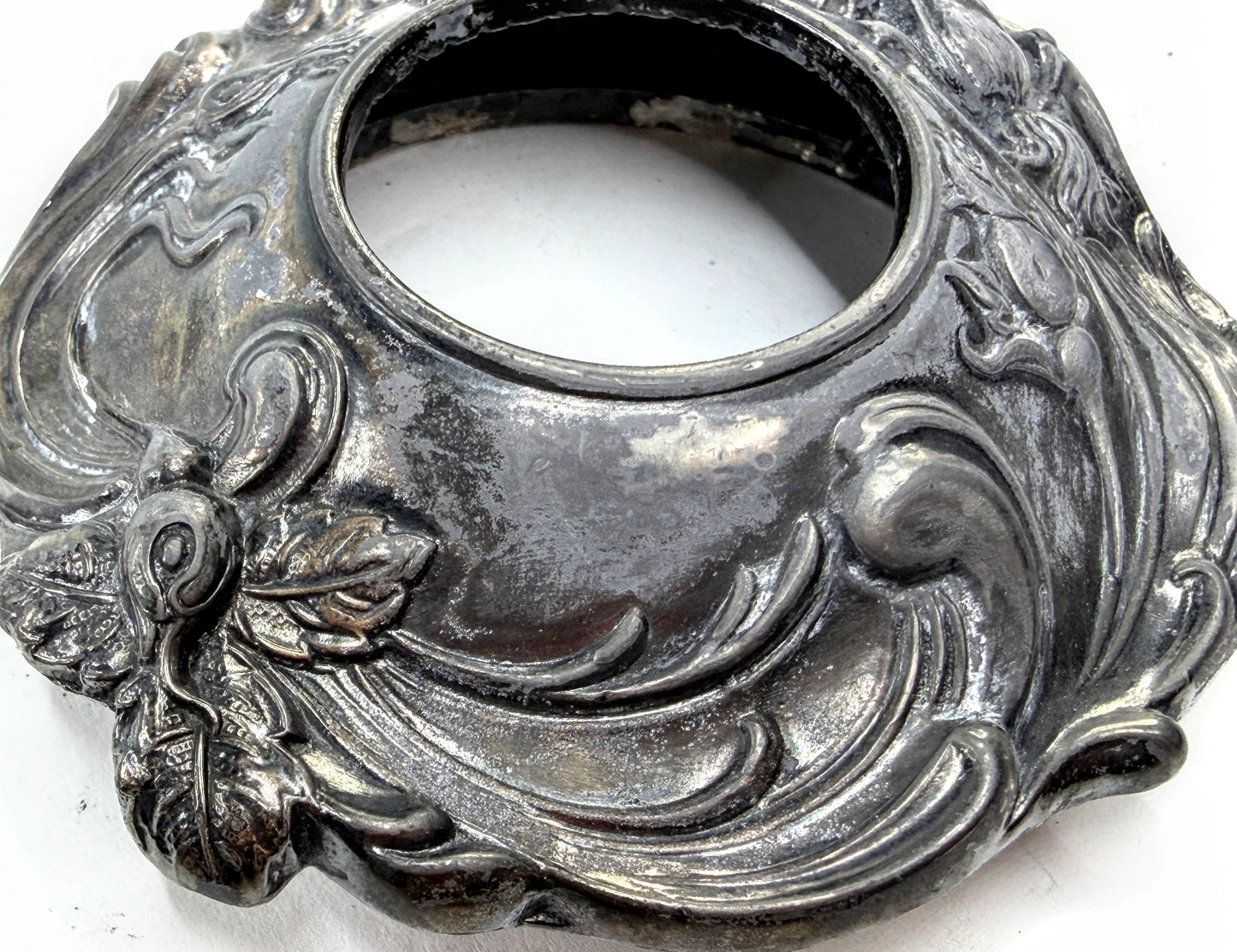 Victorian Cut Crystal Hair Receiver Silverplate Lid Repousse Art Nouveau A907