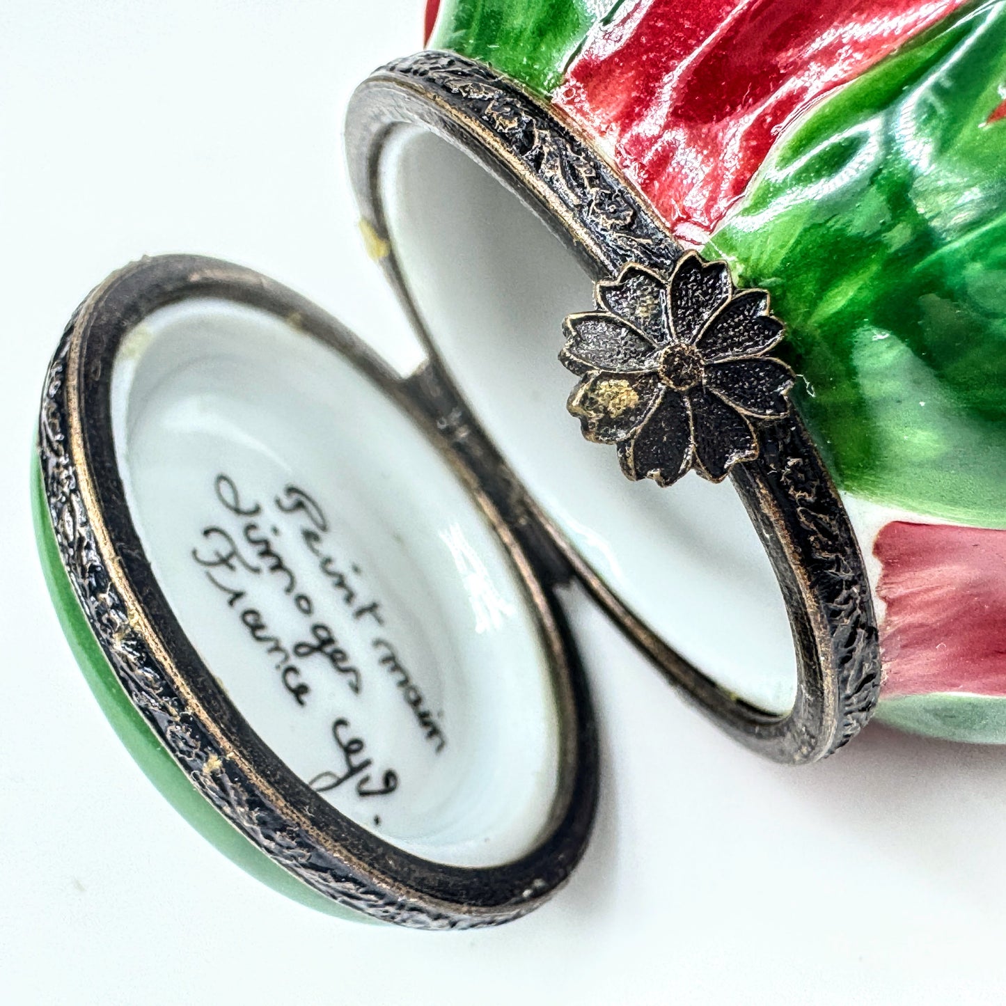 Vintage Limoges France Peint Main Red Rose Bud Porcelain Trinket Box A1052