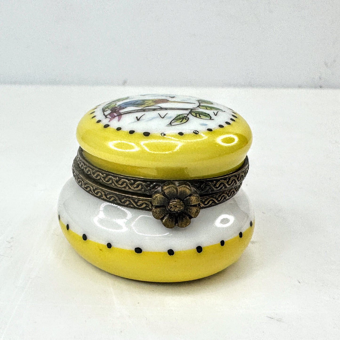 Limoges Song Bird Ginger Jar Trinket Box, Yellow Porcelain Hinged Box A1050