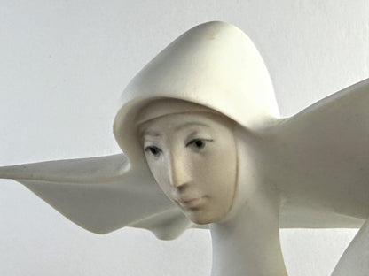 Lladró 4611 Nuns Figurine Light Blue Rosary Porcelain Spain satin finished A908