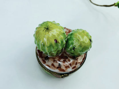 Limoges France Peint Main Cactus hinged trinket box A451