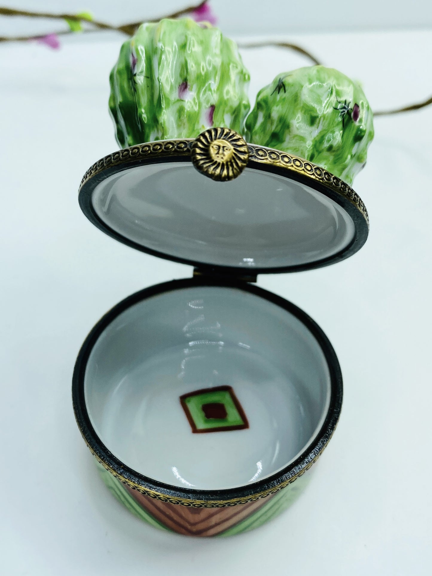 Limoges France Peint Main Cactus hinged trinket box A451
