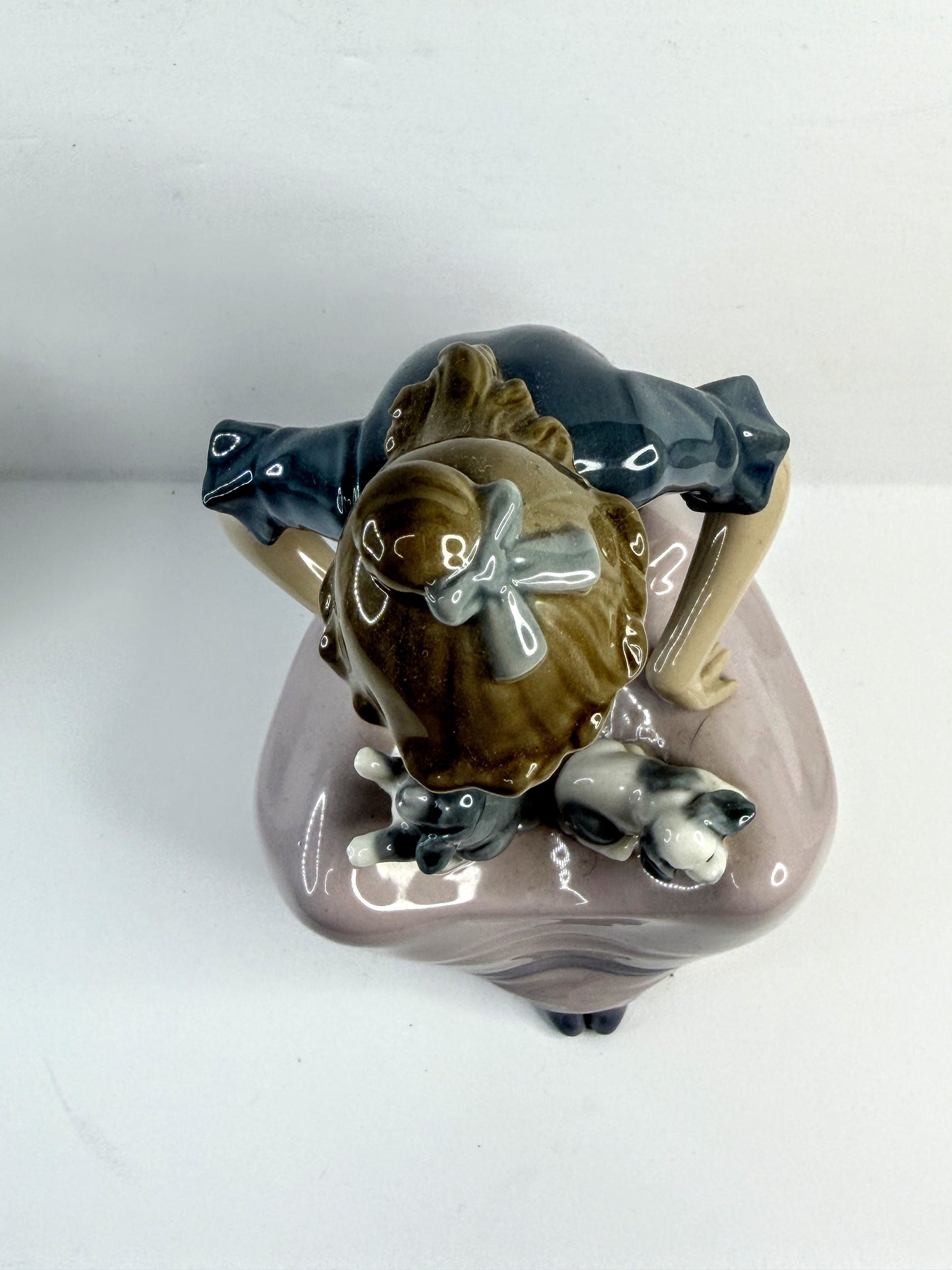 NAO Lladro 1010 Tender Care Girl with Two Puppies Figurine A911