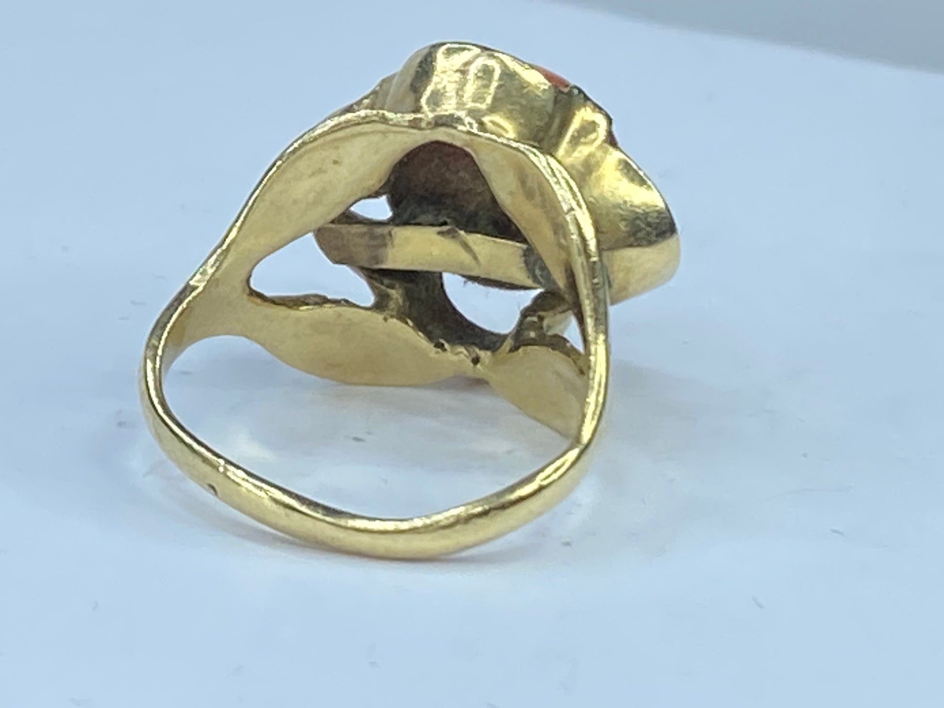 Mid Century 14K gold salmon Coral Foliage open work design ring